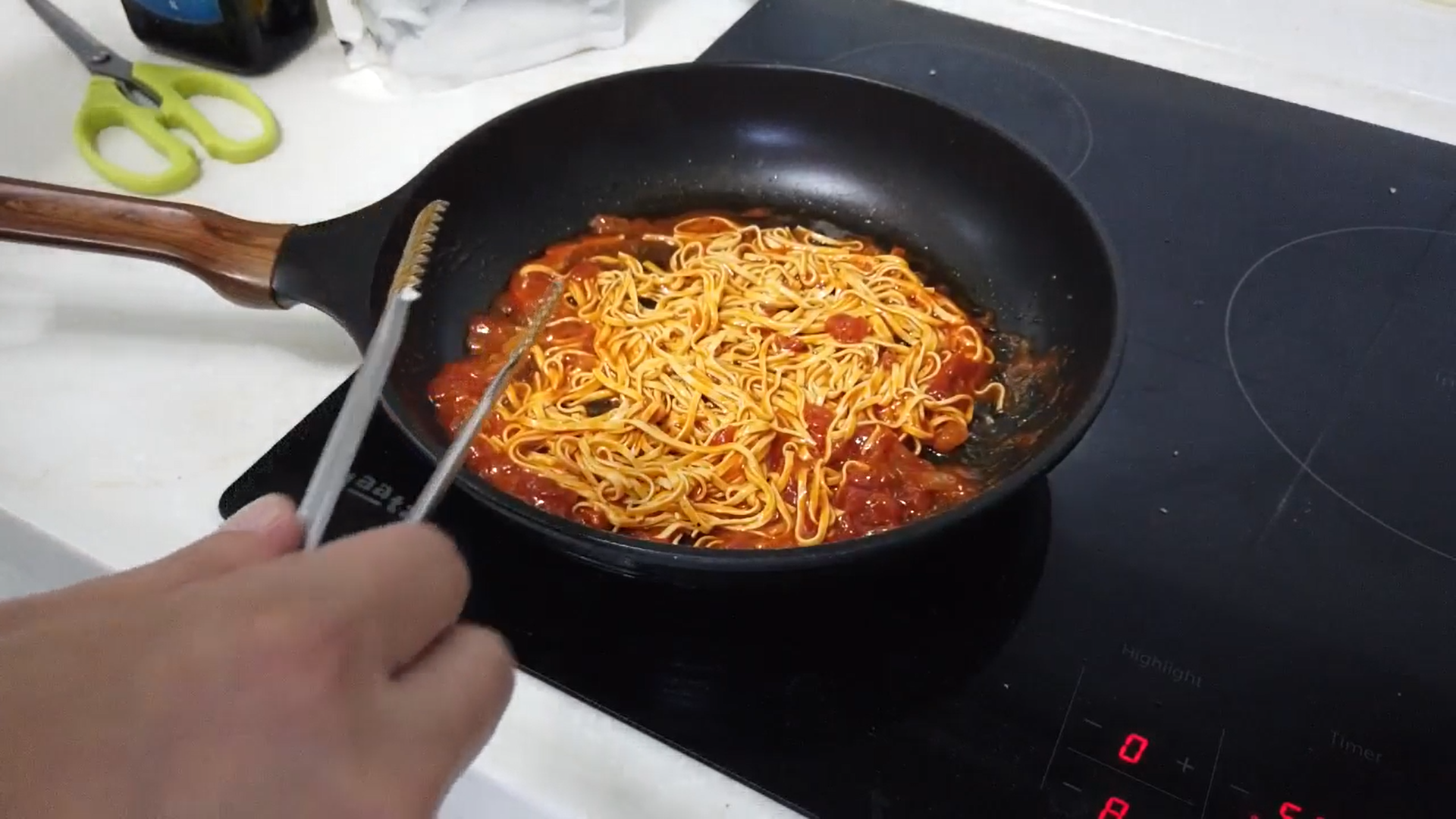 풀무원 두부면 리뷰 청정원 토마토 스파게티 소스 올리브오일 요리 레시피 다이어트 내돈내산